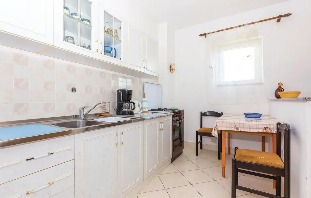 Beautiful Apartment in Novi Vinodolski With 2 Bedrooms and Wifi