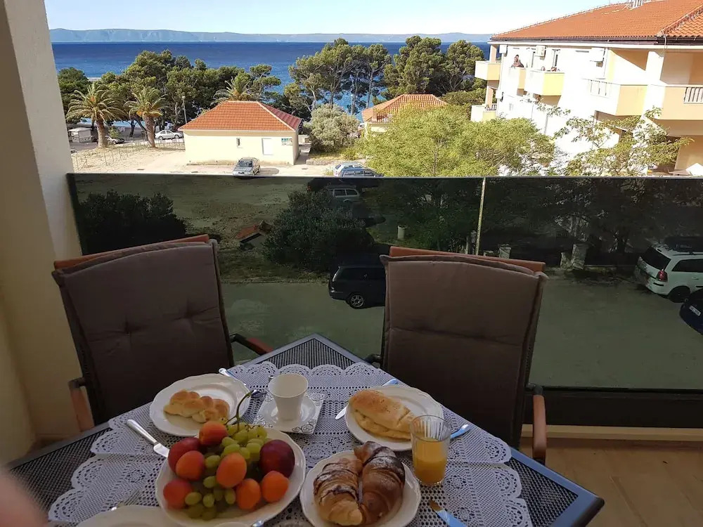 Apartments Leone