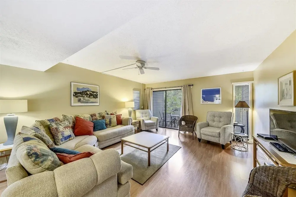 SailMaster 37 - Two Bedroom Condo