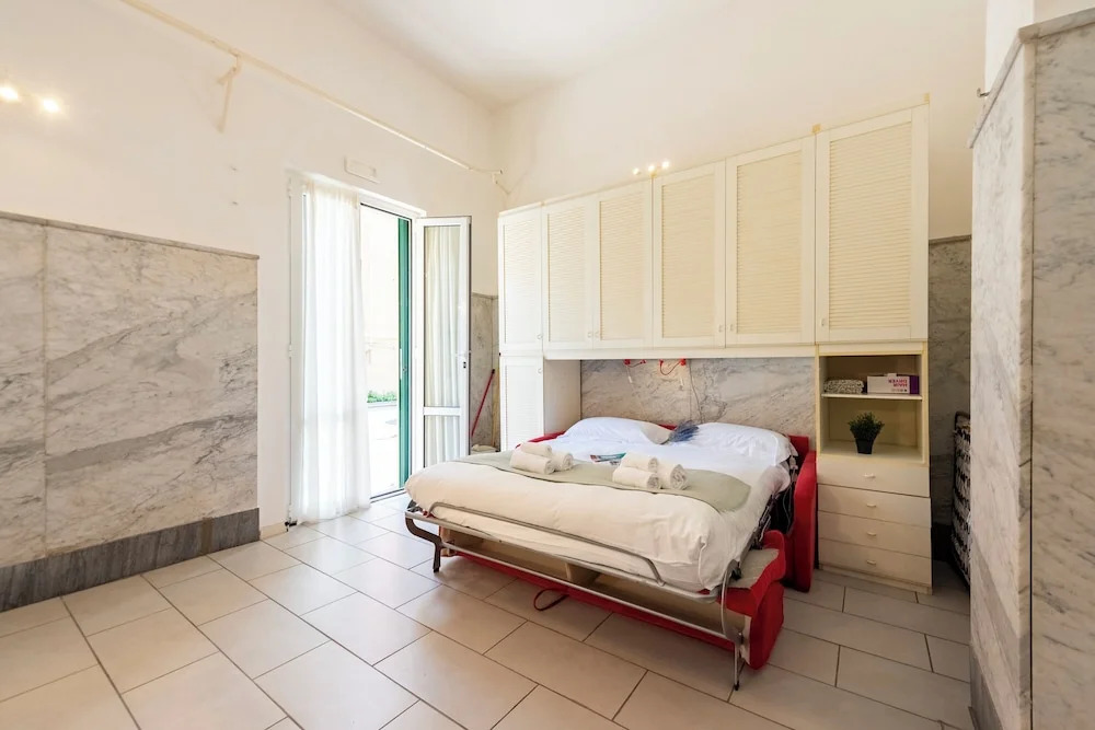 Apartment Vernazzola In Genova