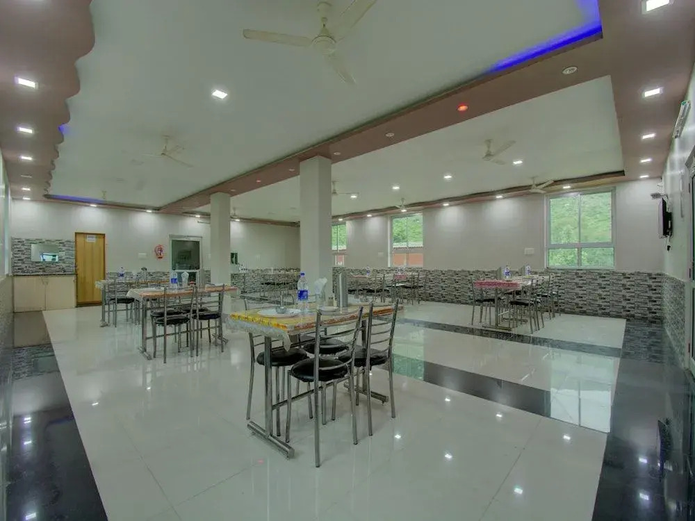 OYO 16709 Green Valley Resort
