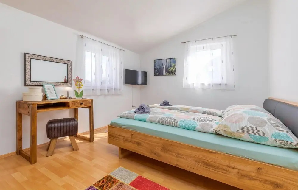 Stunning Home In Musalez