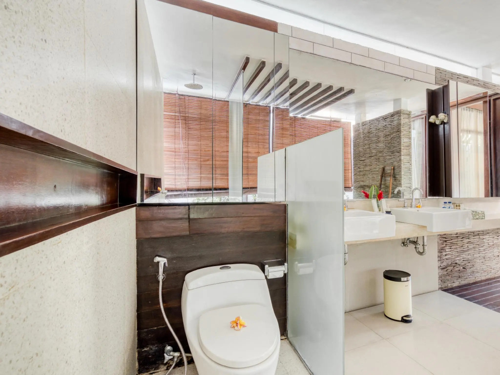 Payapaya Seminyak luxury vila 4 BR near beach potato head