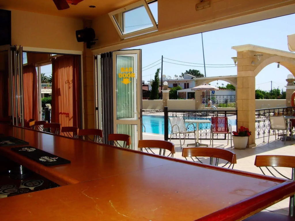 Antonios Hotel