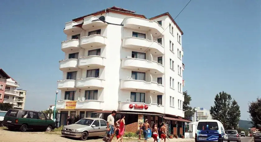 Alba Family Club Hotel