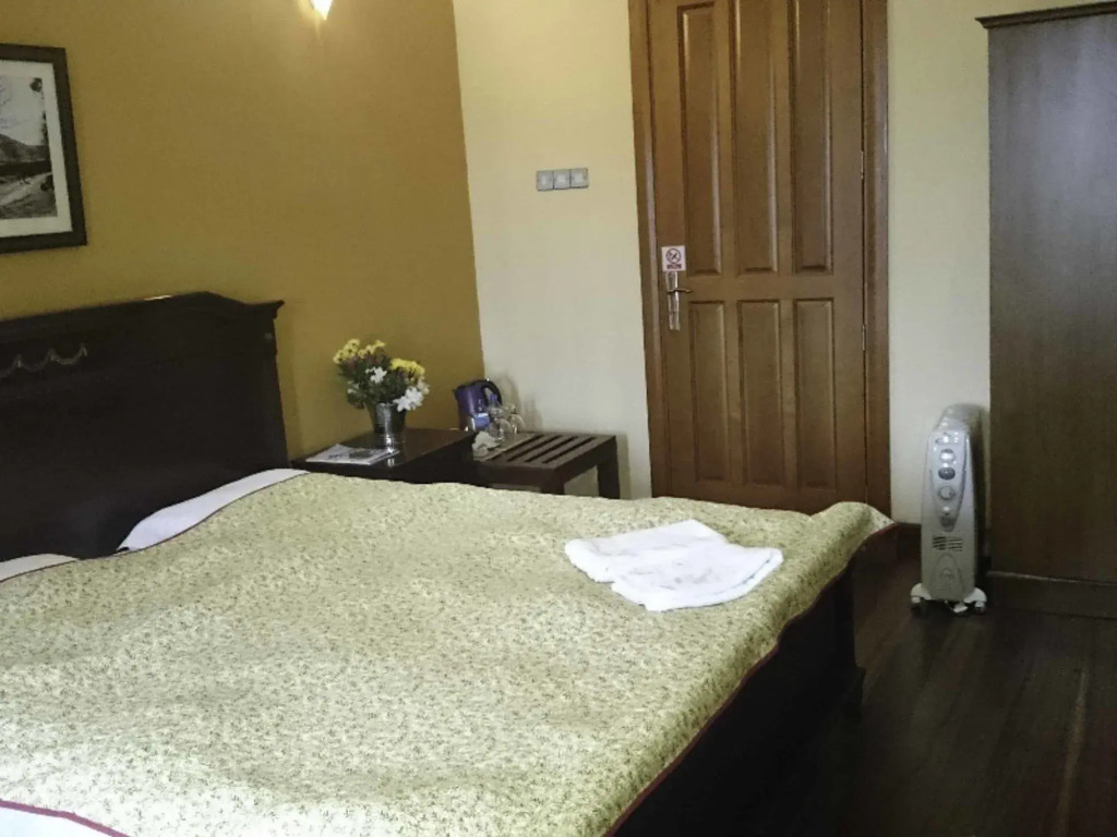 Yoho Villa Acacia