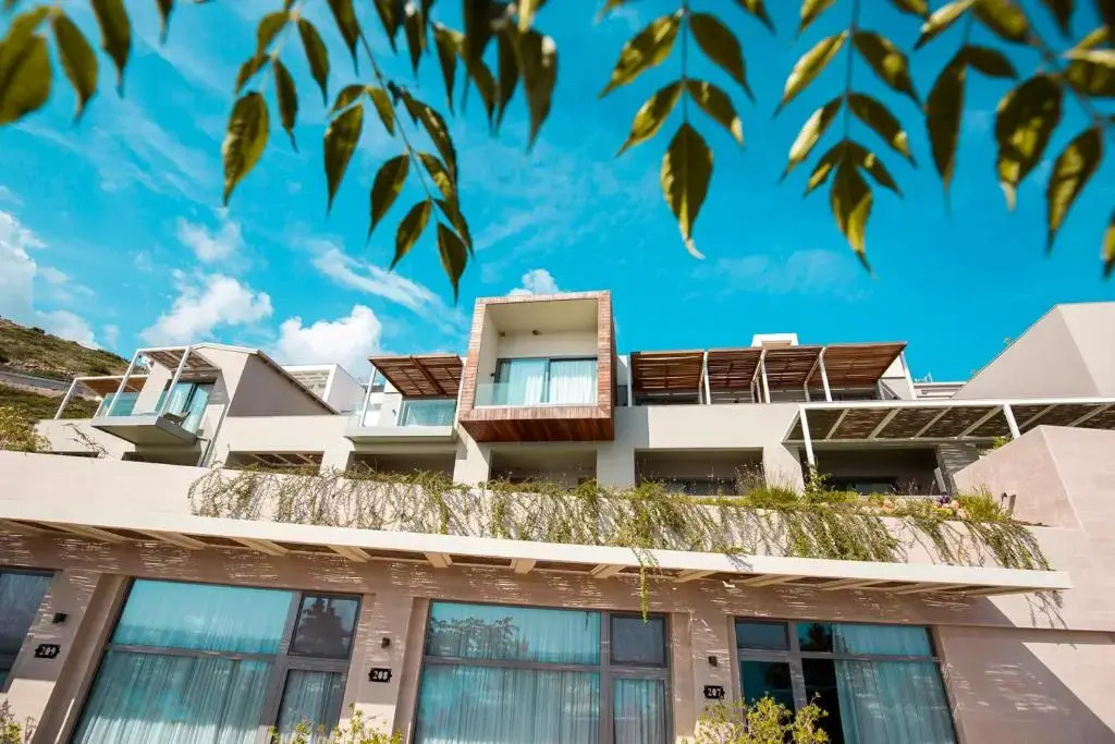 Folie Marine Beach Hotel & Club