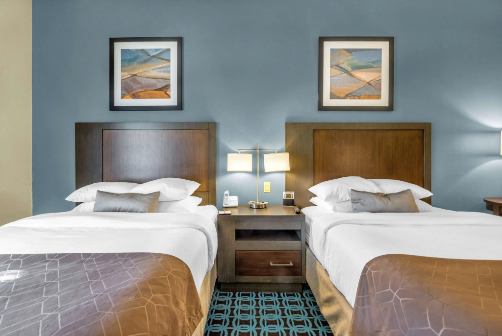 Wingate by Wyndham Chicago Schaumburg