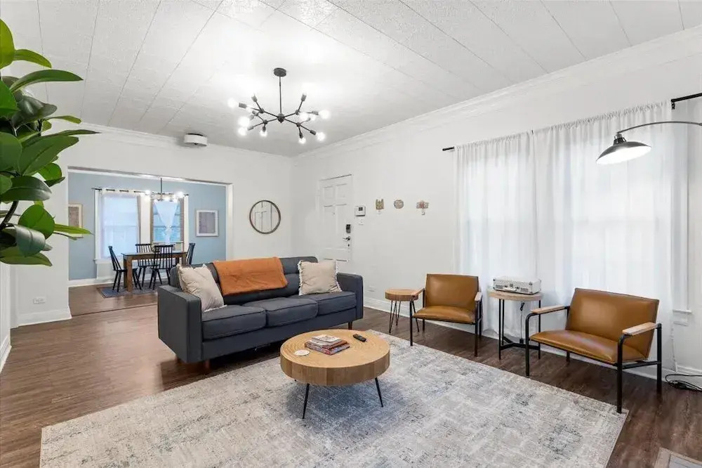 La Nina Charming 3BR Bungalow Pool