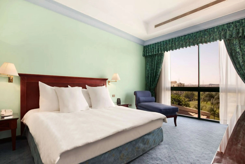 Курортный отель Hilton Pyramids Golf