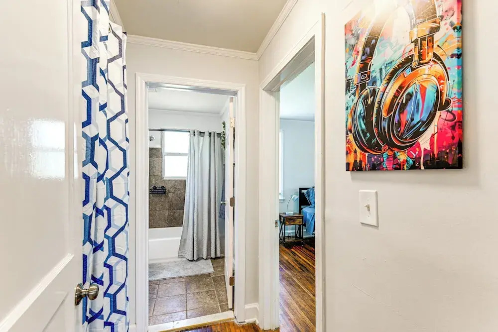 7 Mi to Dtwn: Apt w/ Spacious Yard in Nashville