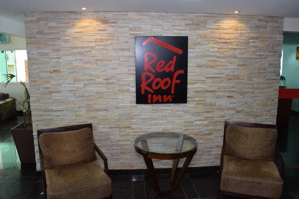Red Roof Inn Natal