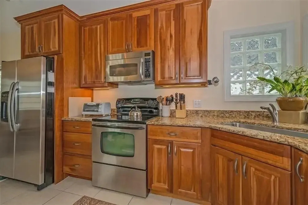 135 Damfiwill Street - 2Br Home