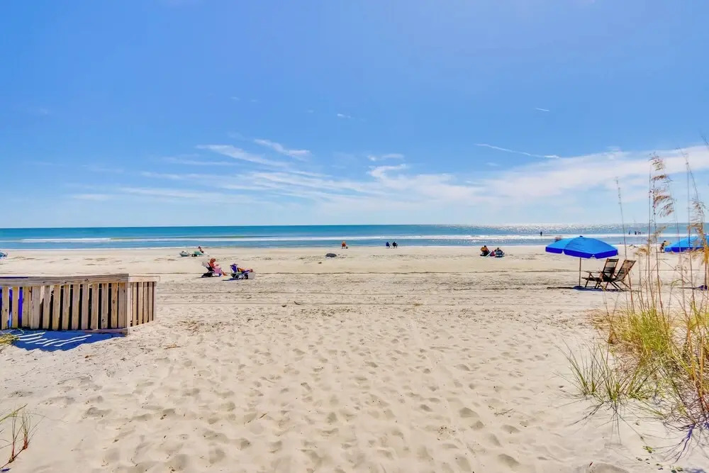 Oceanfront Breakers 137 Condo w/ Sunrise Views!