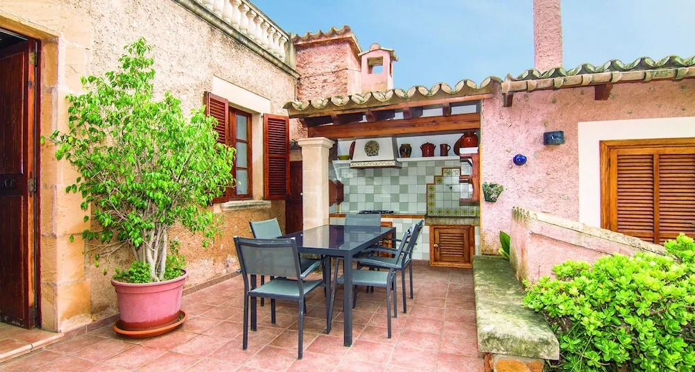 Large Mallorcan Villa