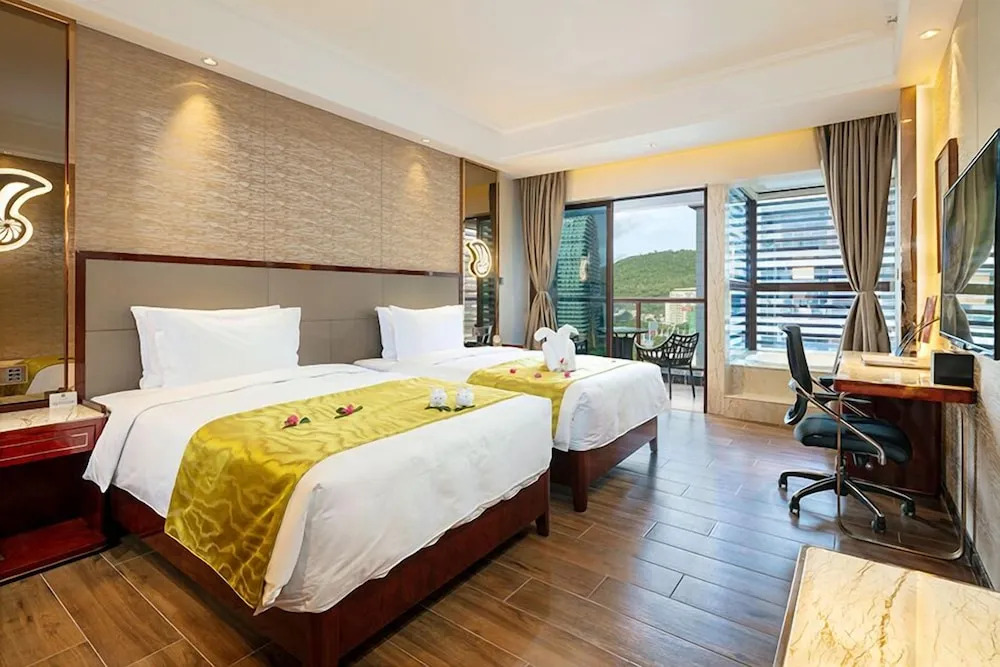 YueXin Tomorrow Hotel Sanya