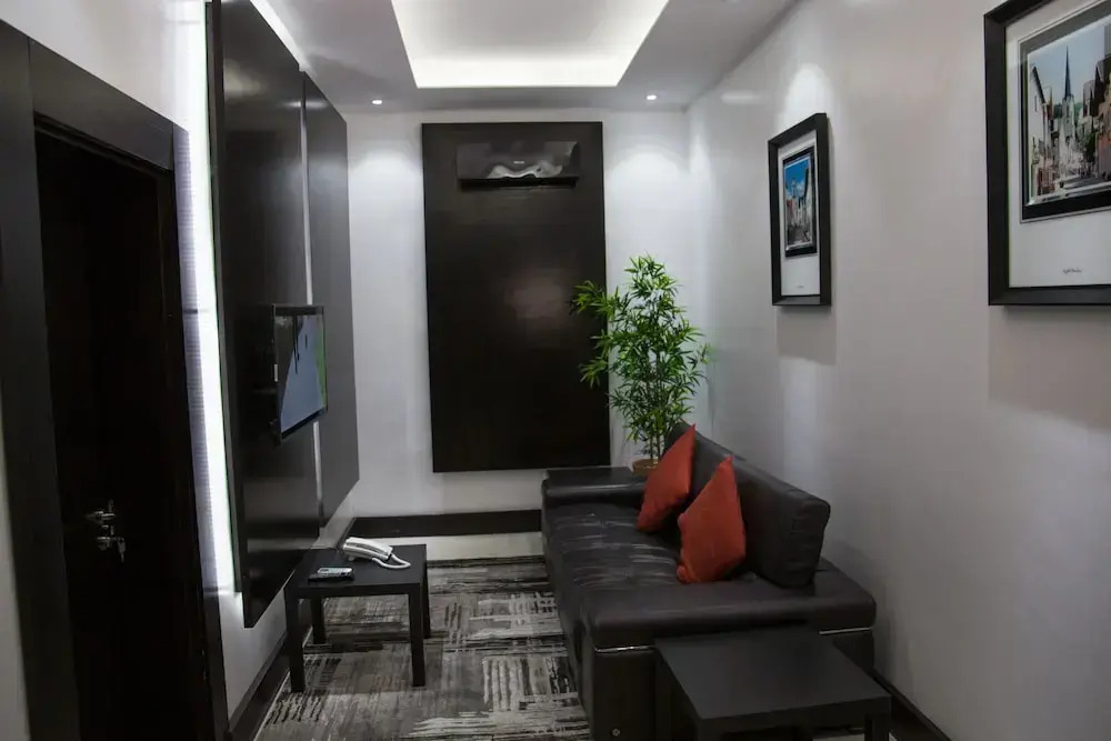 GreenPoint Hotel