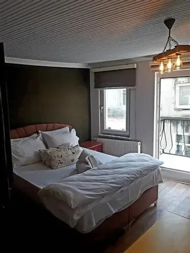 Taksim Nefti Residence