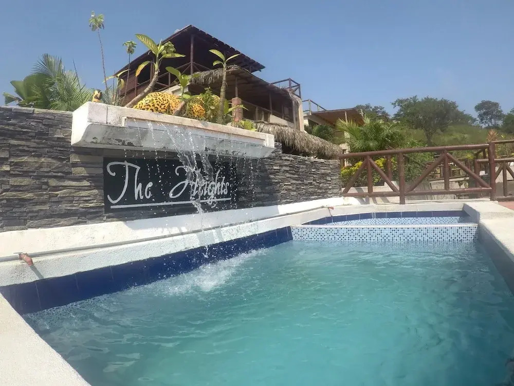 The Heights in Montañita