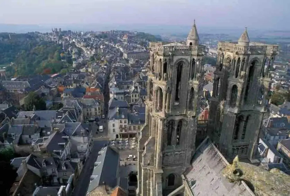 Suite de charme au pied de la cathédrale