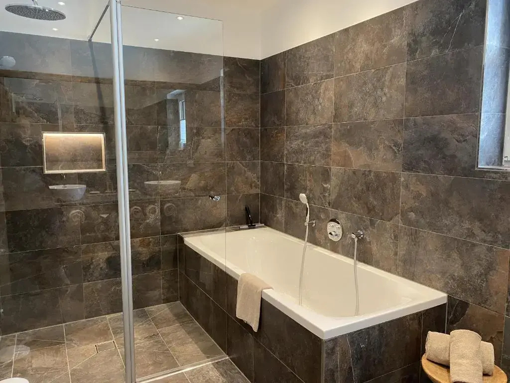 Die Tauplitz Lodges - Penthouse Grimming D7-1 by AA Holiday Homes