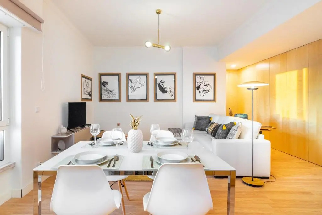 WHome | Anjos Stylish Apartment #10