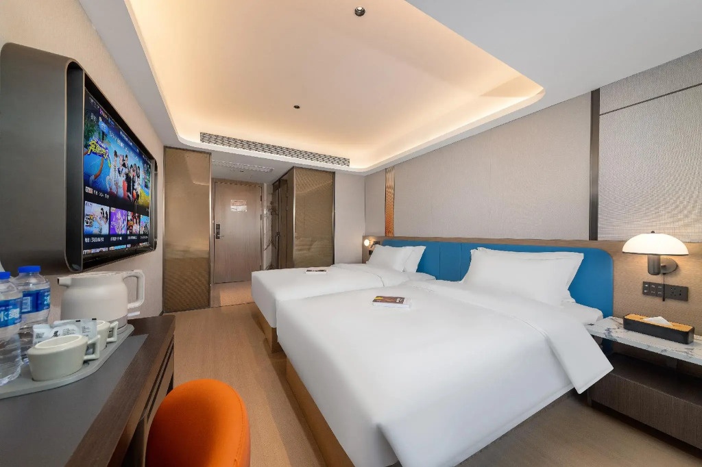 Warm Yes Hotel