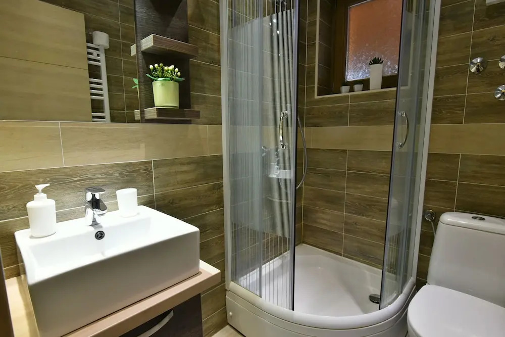 Villa Natural Wood