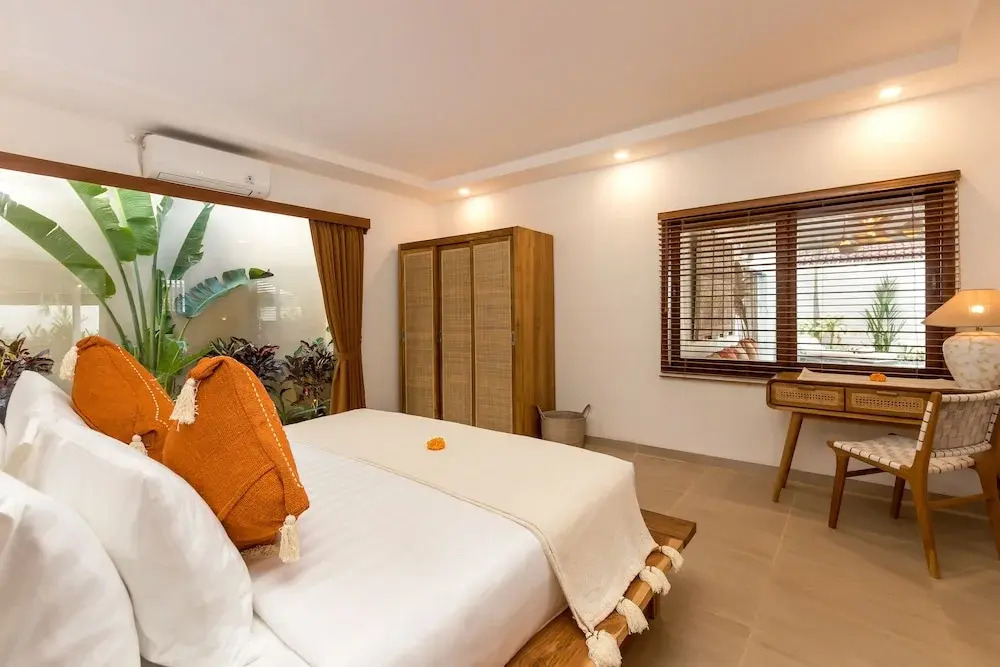 Villa Lisabella by Villa Finder