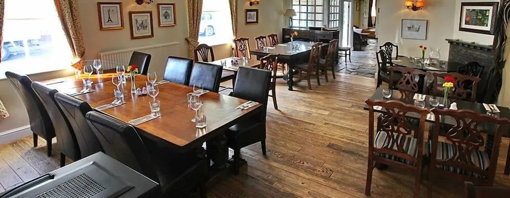 The swan at compton