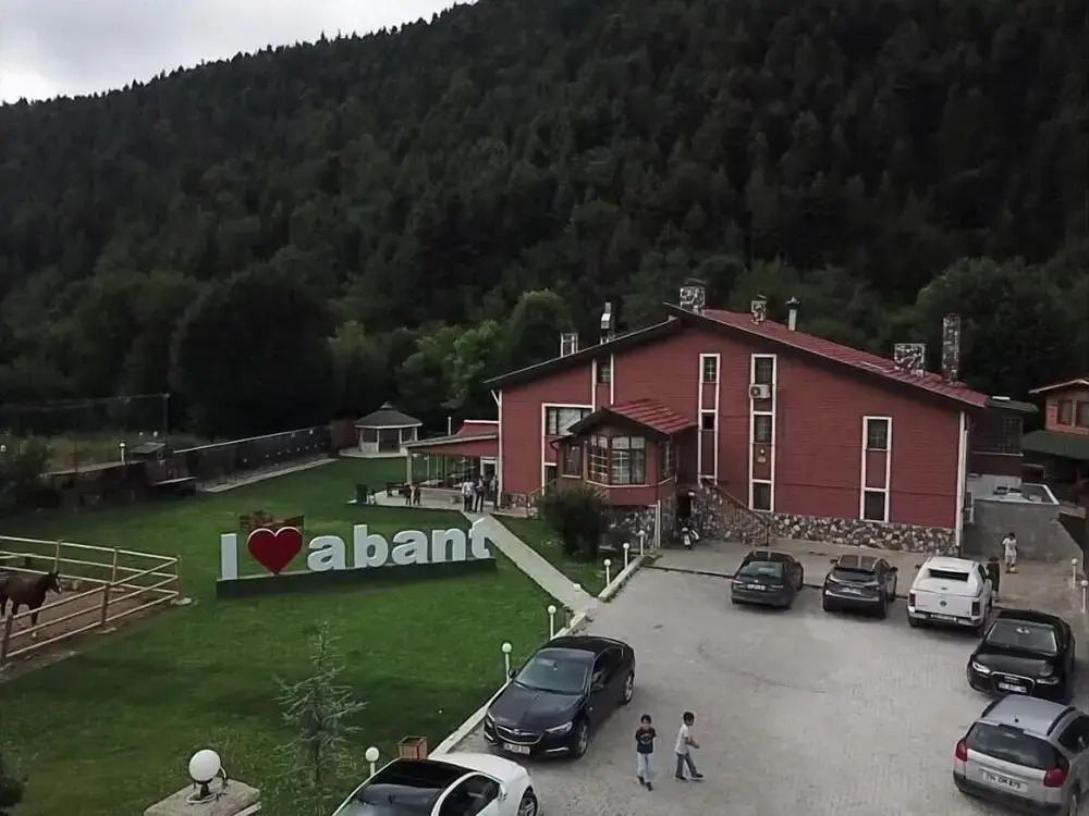 Abant Bahceli Kosk