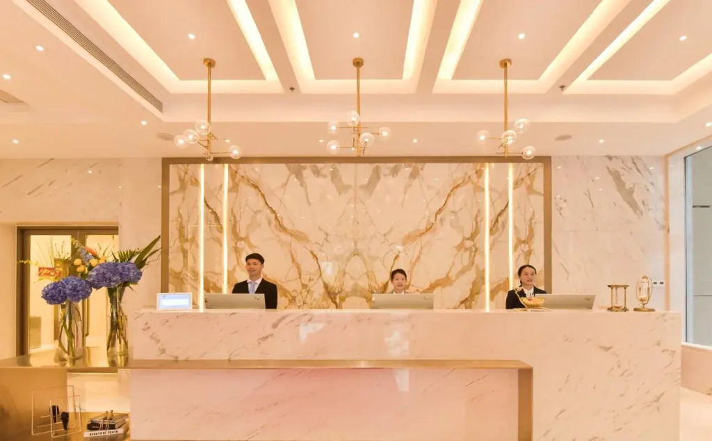 Zenith International Hotel