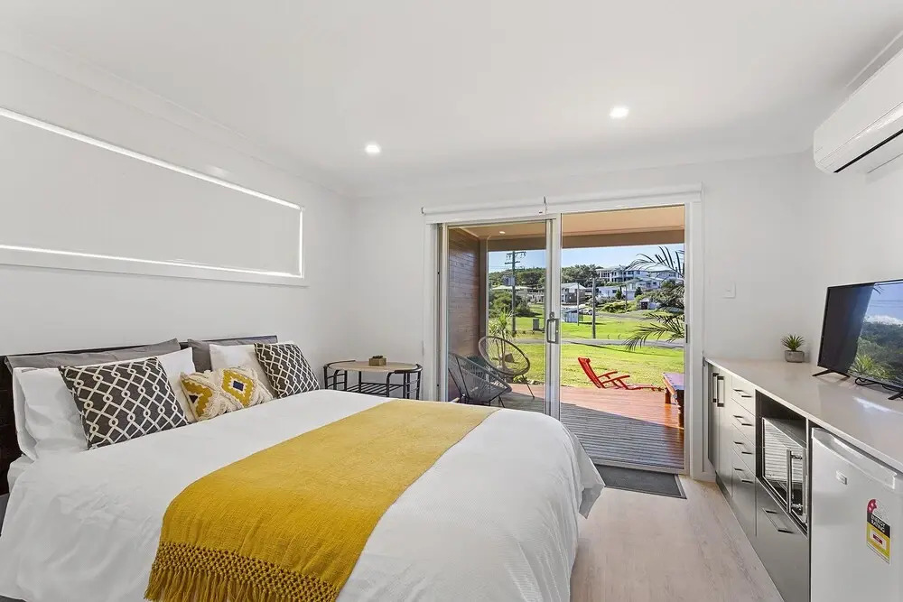 Dolphin Studio Apartment, 1a Ocean Street
