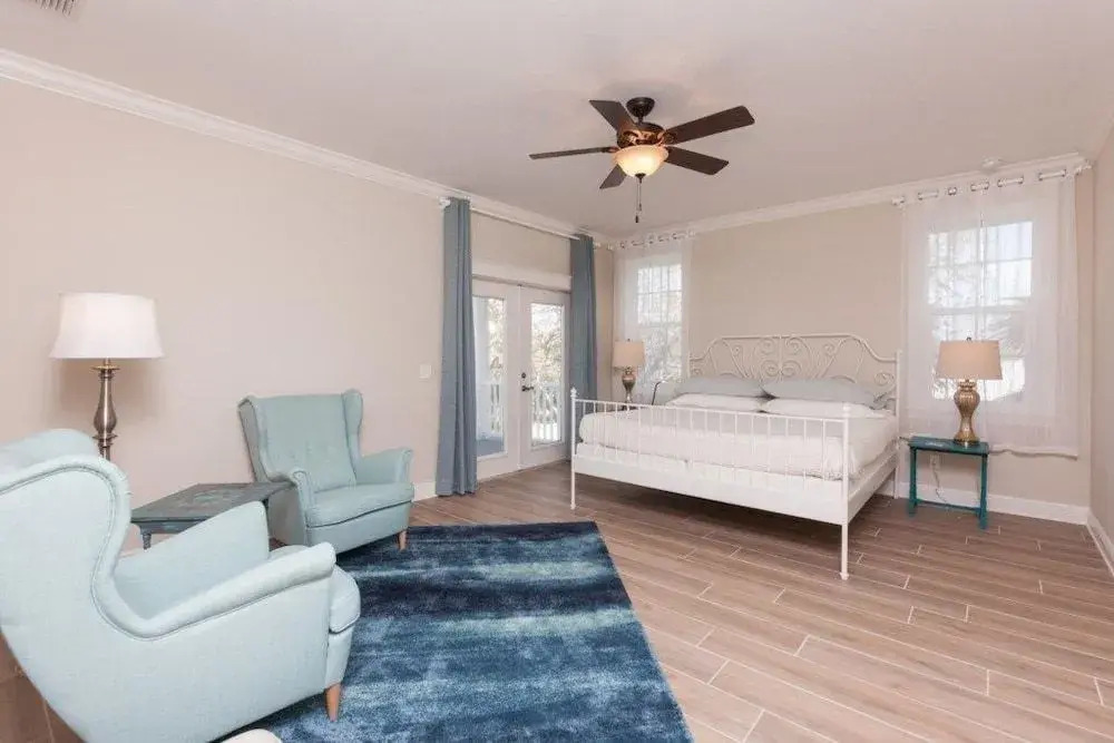 219 Lincoln Ave - 3 Br Home