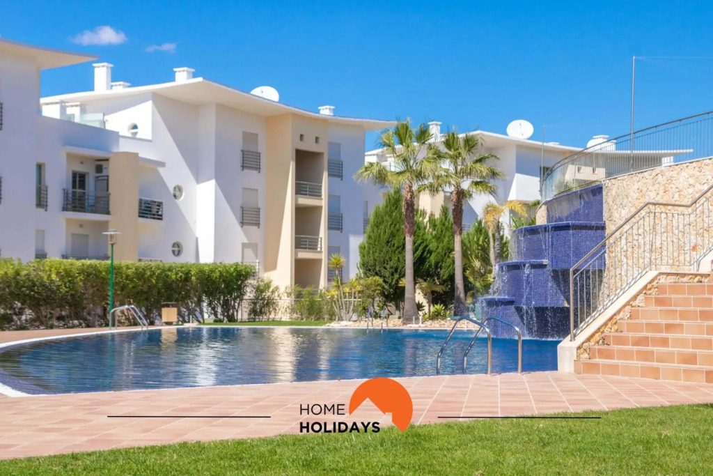 #004 Amazing T2 with seaview and pool 900m beach