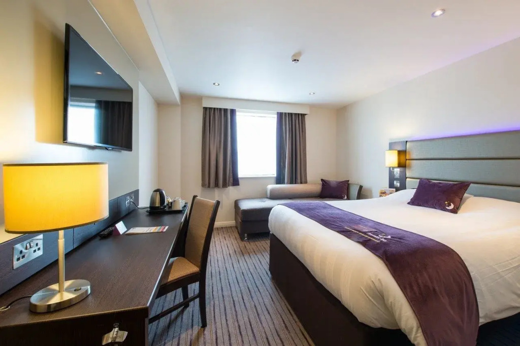 Premier Inn Chatham/Gillingham - Vic Pier