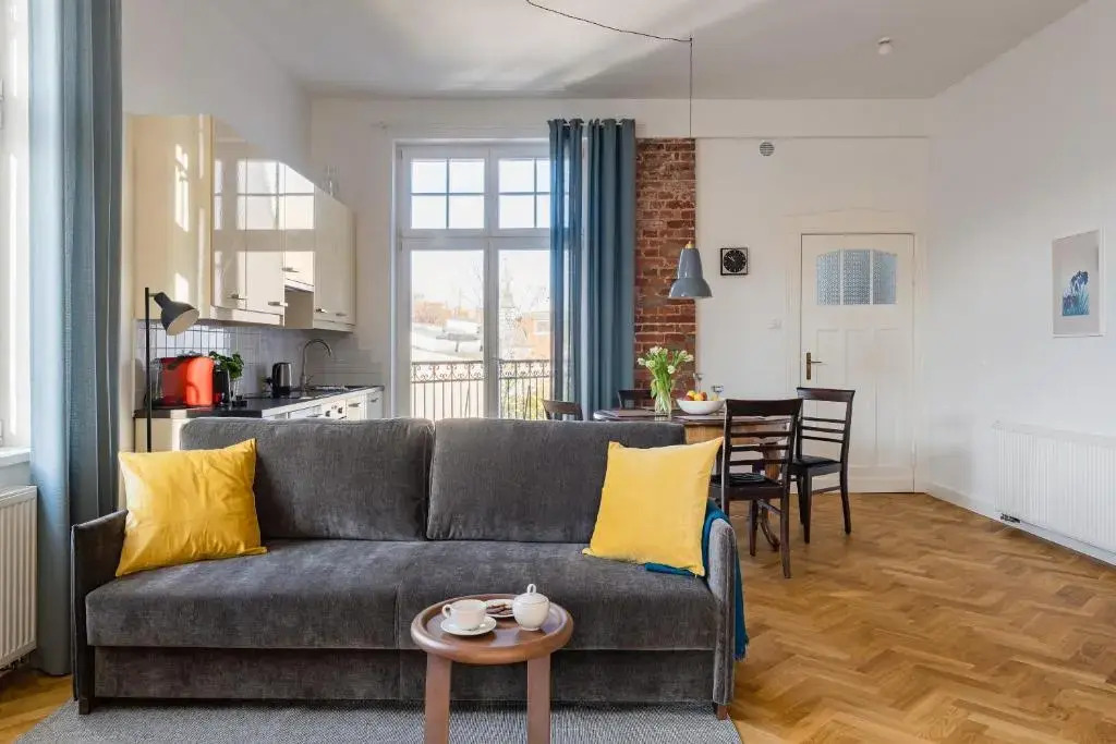 Sanhaus Apartments - CHOPINA 13 - apartamenty w centrum, 5 minut od plaży i deptaka