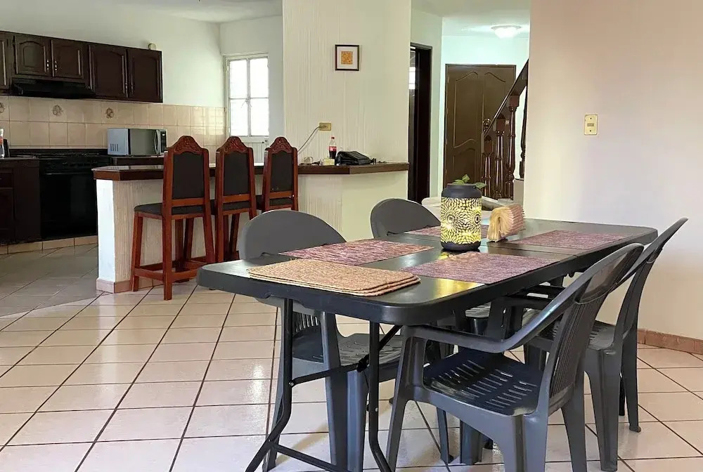 Casa Baraka, Casa Vacacional en Mazatlán cerca de Malecón, Centro Histórico y Playa