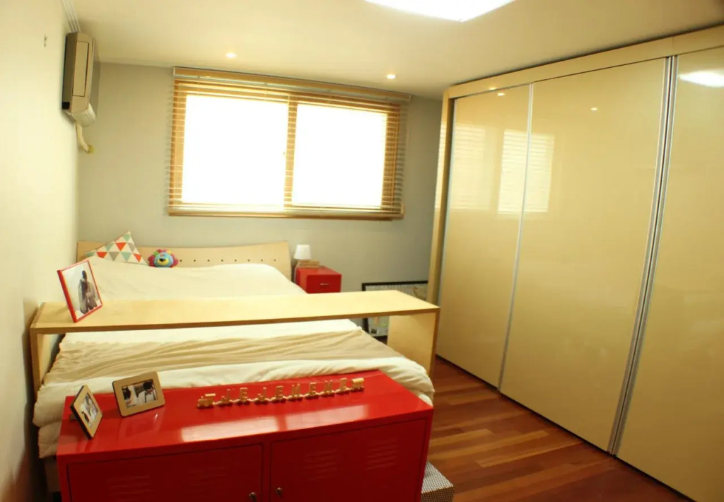 Six Morning Guesthouse