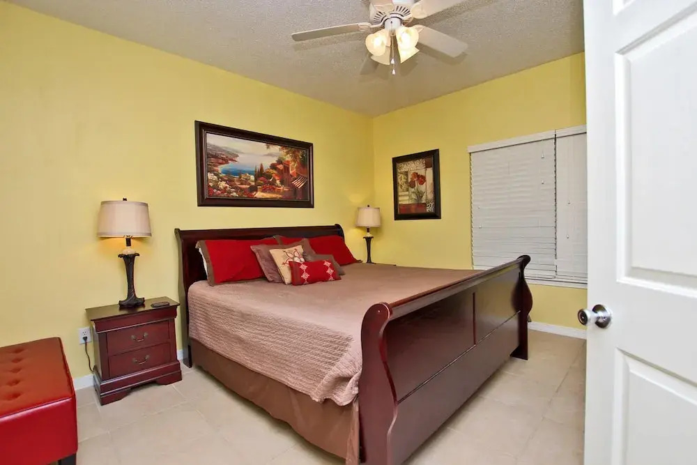Orange Beach Villas - Beach Retreat by Youngs Suncoast