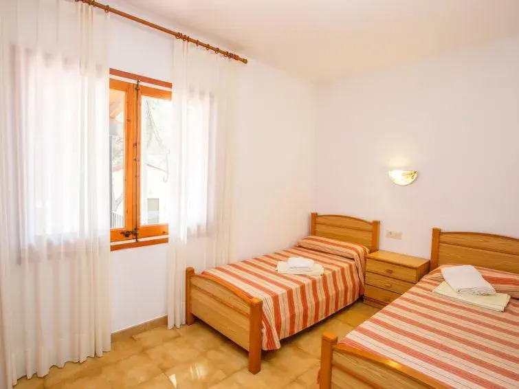 Holiday Home Apartament Isern Baix