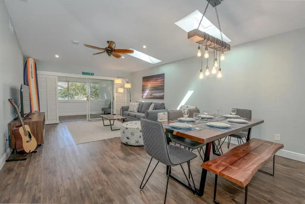 Charming Surf Bungalow Just 30 Seconds to the Beach!