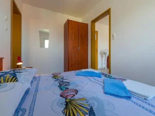 Apartment Julija 5