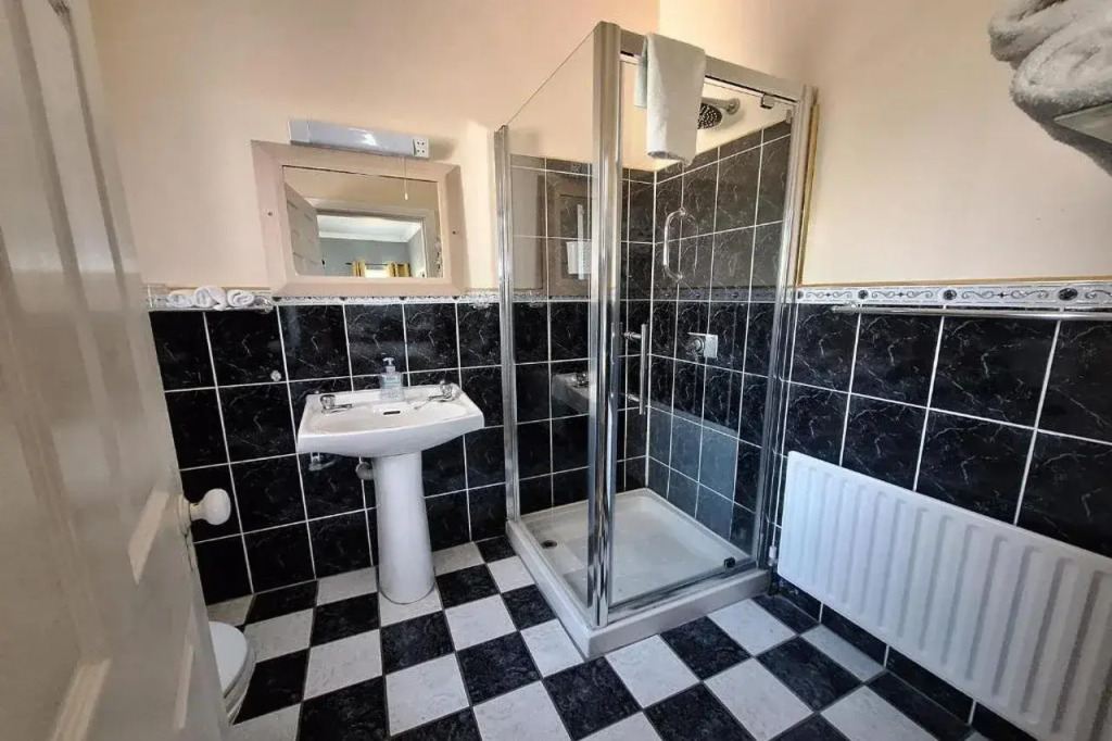Rathmore House Bed & Breakfast