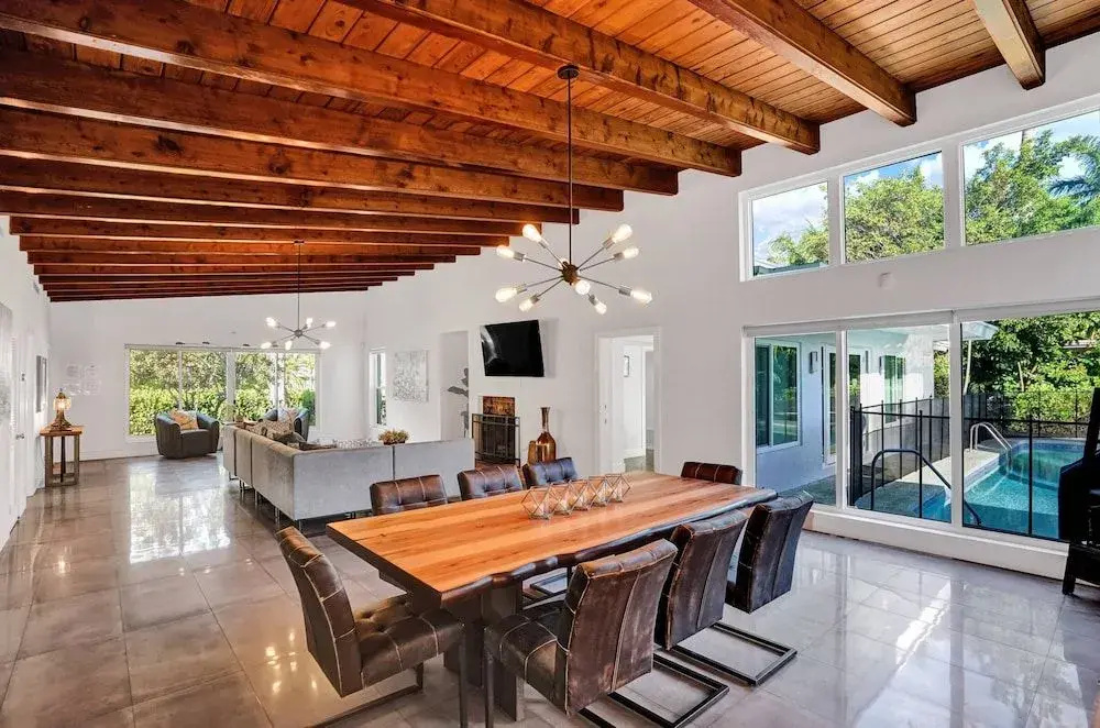 Gorgeous 5BR Home with Heated Pool