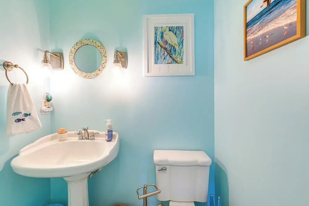 Hot Tub & Bay Views: Outer Banks Home