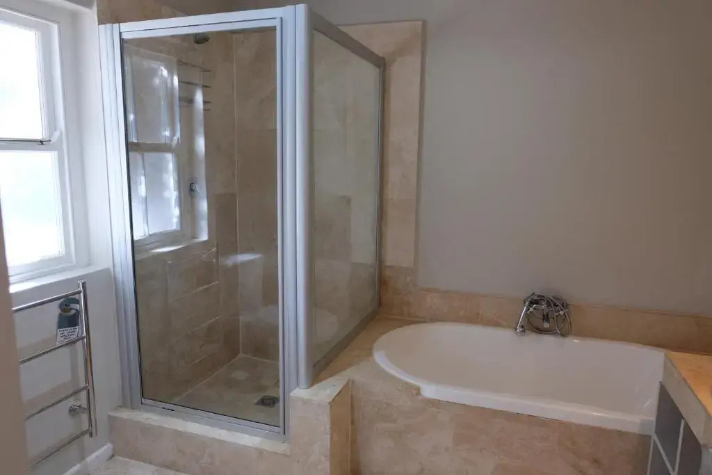 11 WESTCLIFF RENTALS