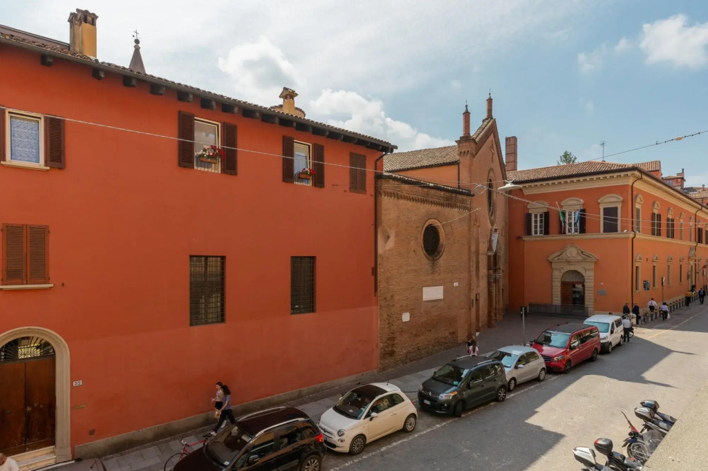 Via D'Azeglio 37 - Casa dell'Auriga