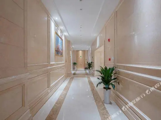 Vienna International Hotel Nanchang Qingshan Lake Wanda Plaza
