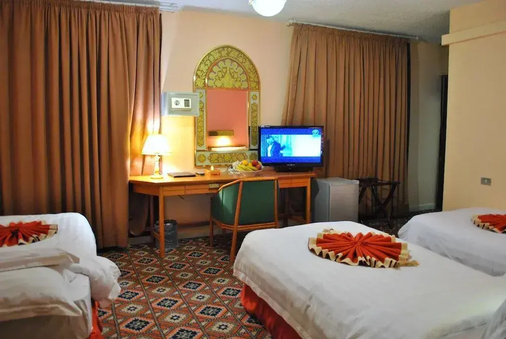 Candles Hotel